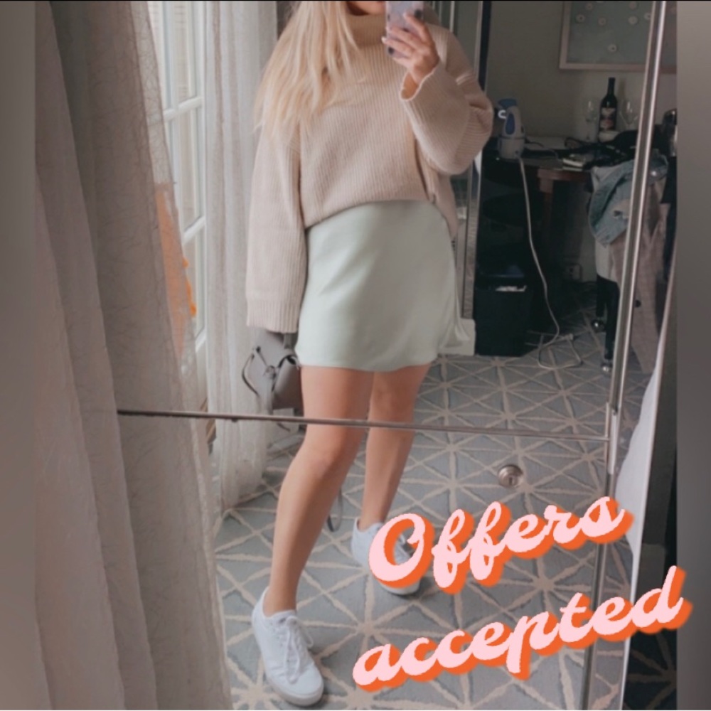 Meet your Posh Ambassador ⭐️, V